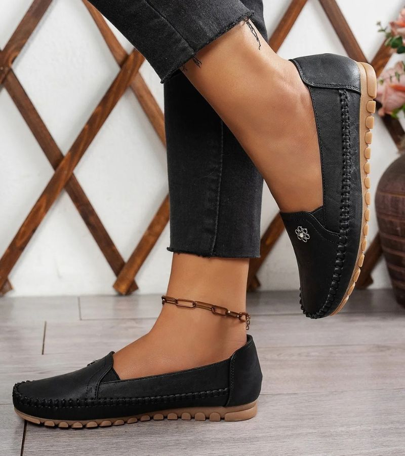 Mireya | Floral-Detail Slip-On Loafers