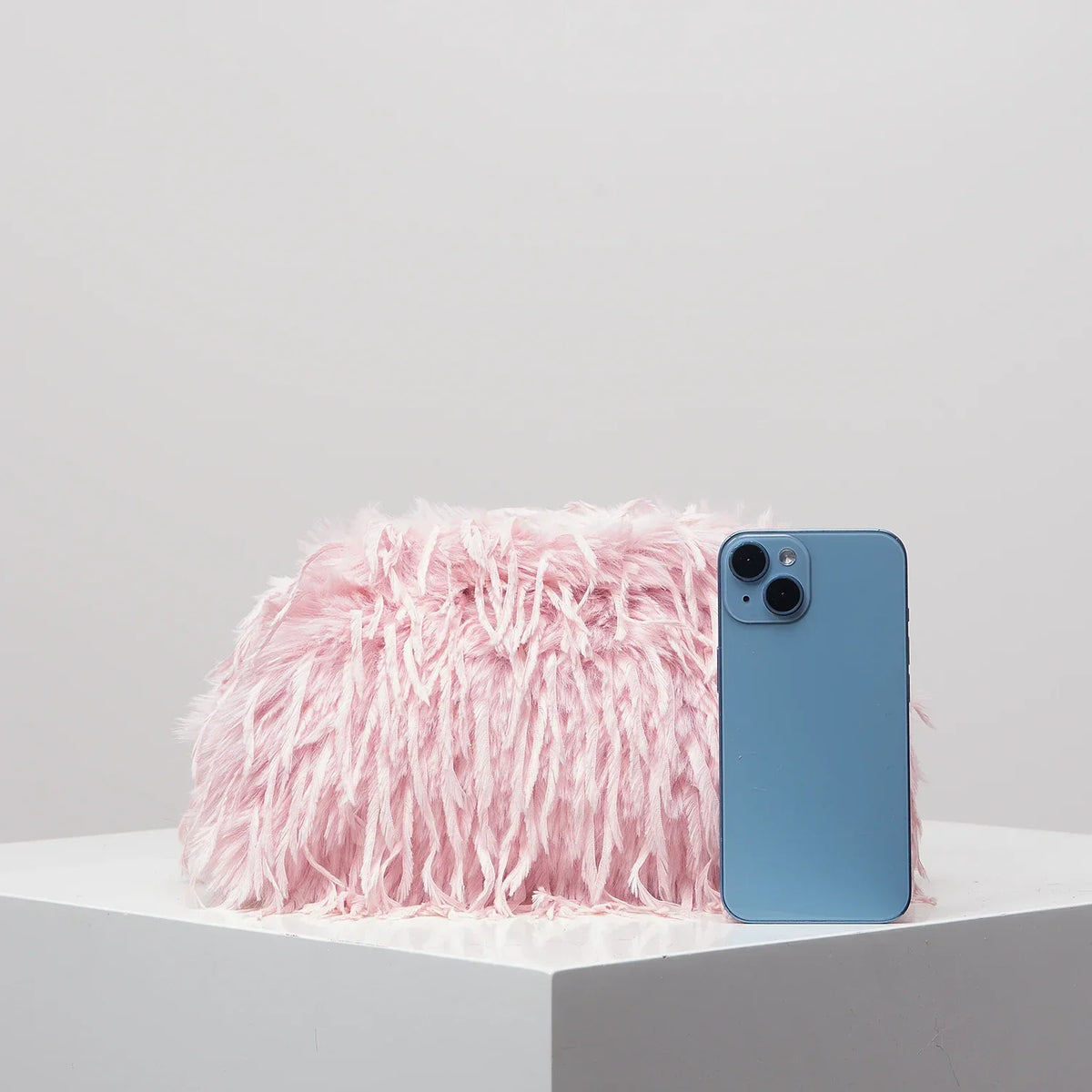 Rowan | Chic Clip Clutch