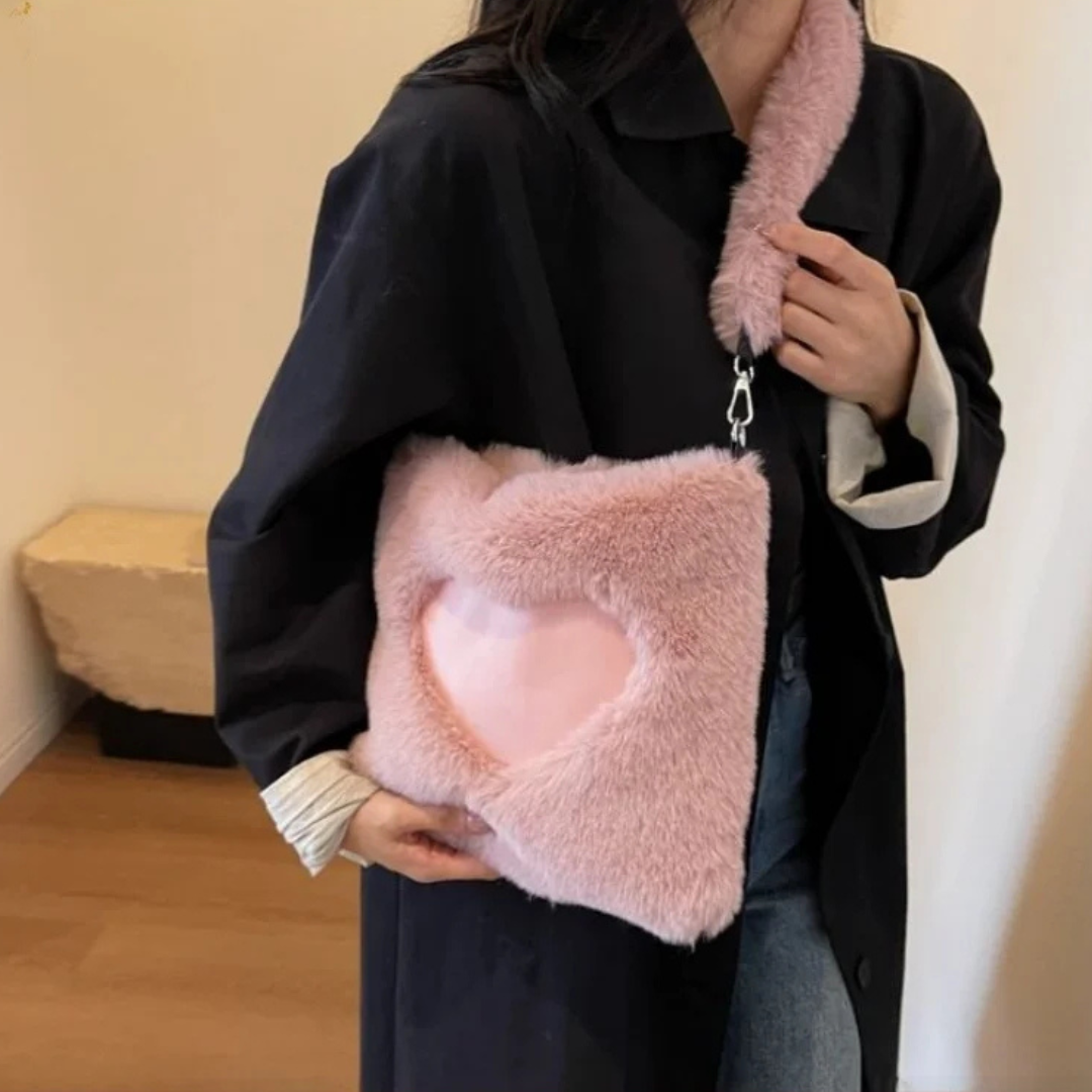 Catherine | Lovely Heart Shoulder Bag