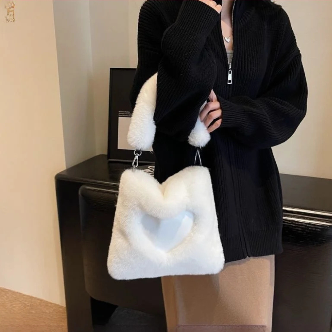 Catherine | Lovely Heart Shoulder Bag