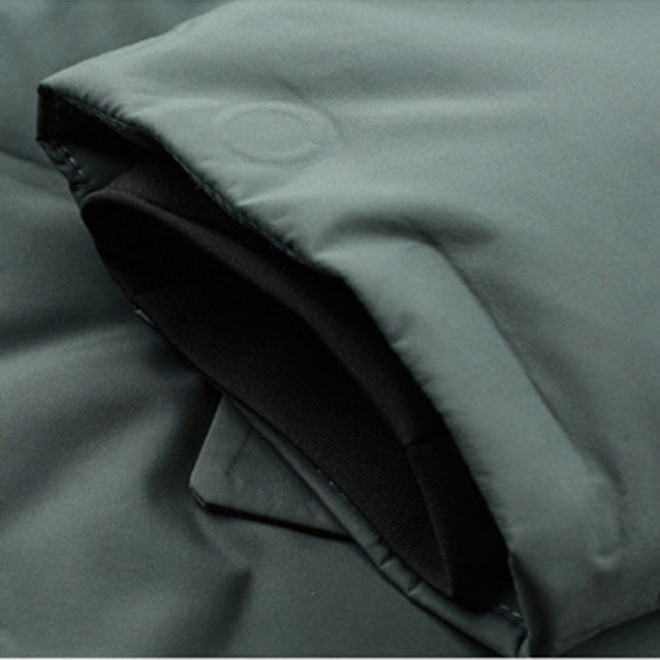Arden | Urban Multi-Pocket Windbreaker